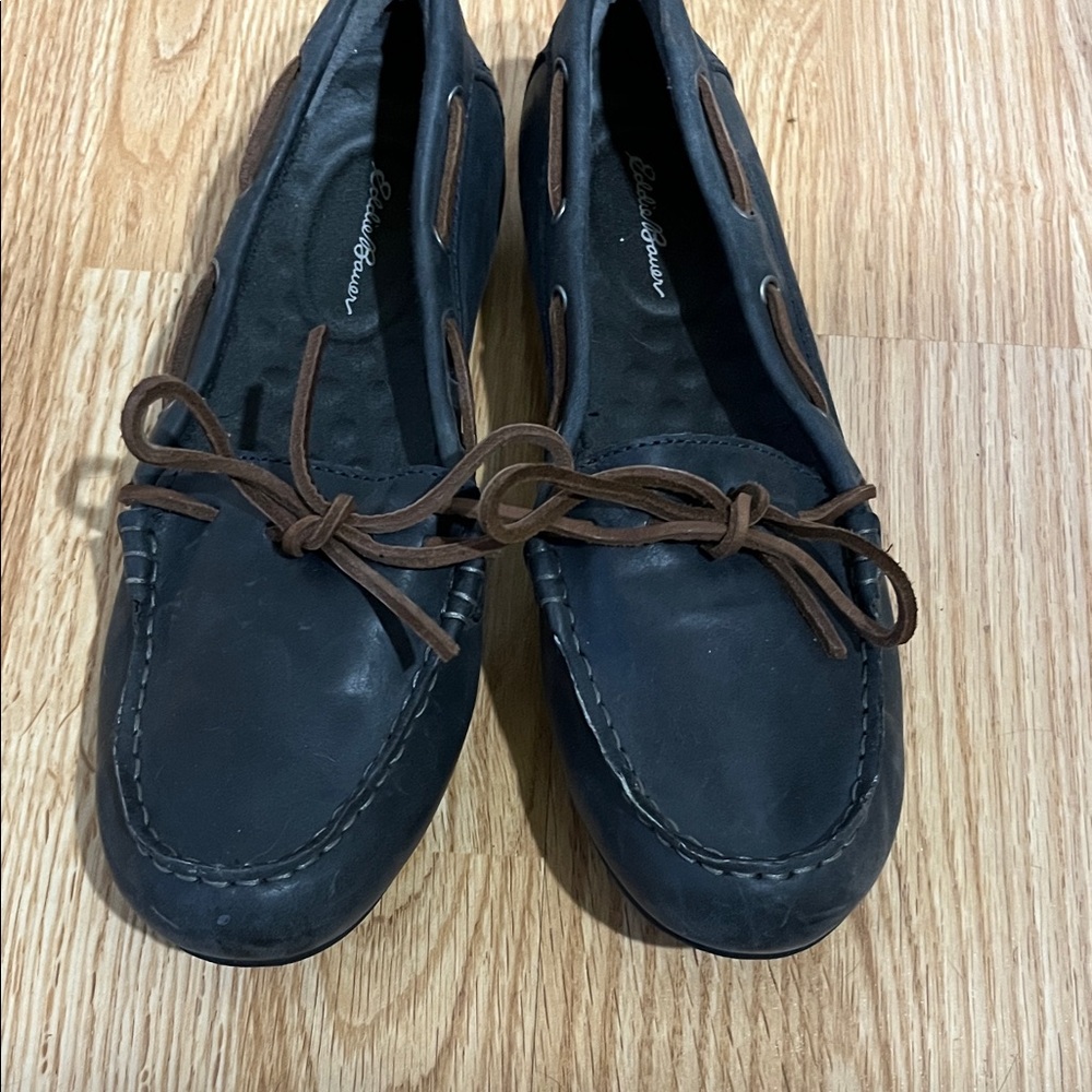 Eddie Bauer Women's Navy Driving Moccasins with Brown Laces